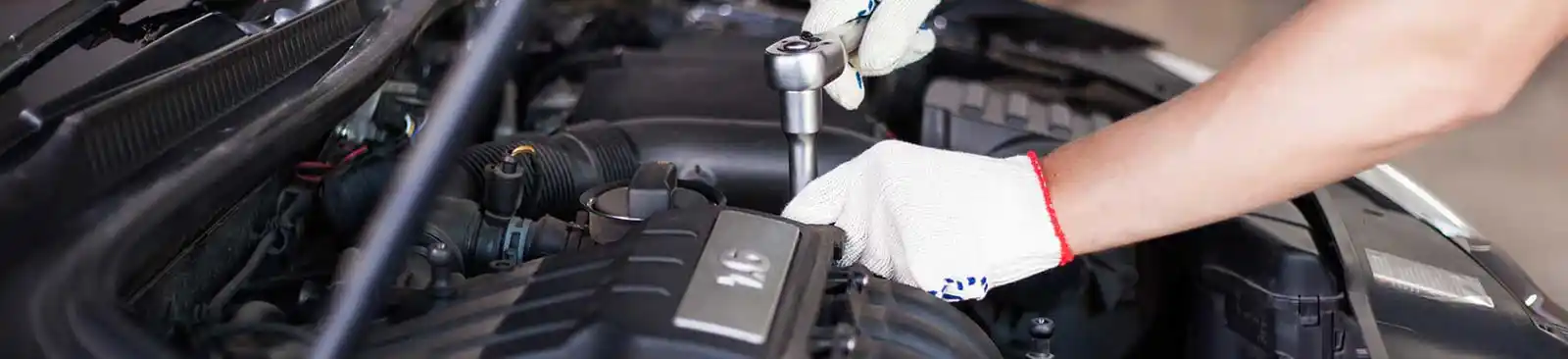 Bracknell and Wokingham mobile Mechanics fixing battery